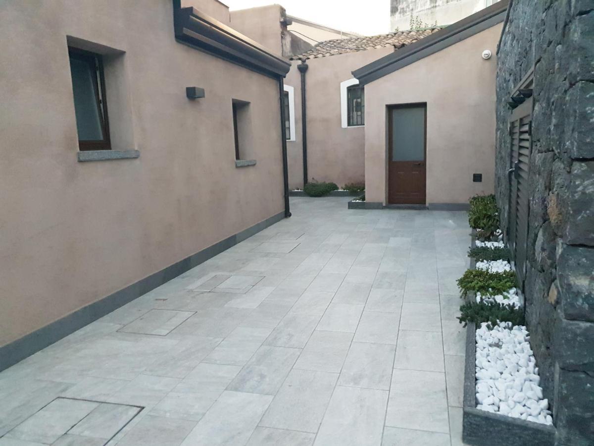 Mori Siciliani House Aparthotel Aci Castello Exteriör bild
